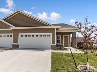 1582 SE Blackthorne Dr, Waukee, IA 50263