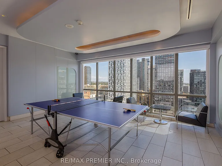 220 Victoria St #705 — Photo 38