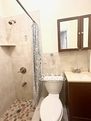 Rented by Axxess Realty Group | media 5