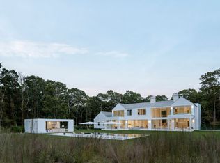 915 Seven Ponds Towd Rd, Southampton, NY 11968