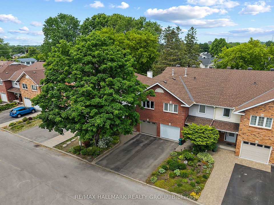 1st image of 20 Royal Oak Ct