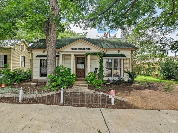 805 Main St, Bastrop, TX 78602