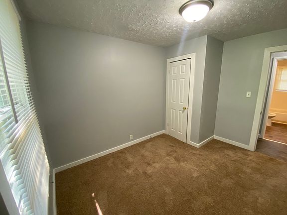 4th image of 6104 Bettcher Ave