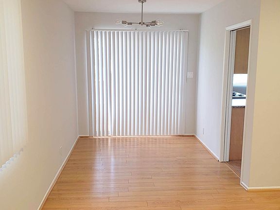 4th image of 1128 12th St Unit 1