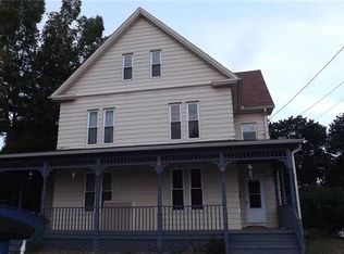 42 Holbrook St, Ansonia, CT 06401