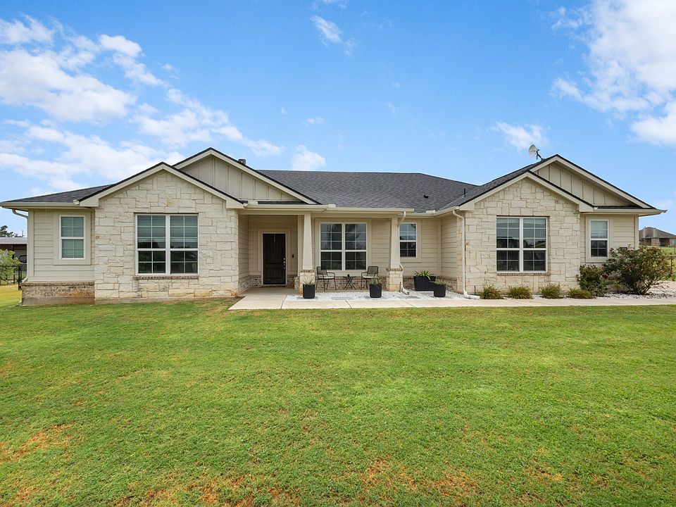 1st image of 170 Spring Creek Cir
