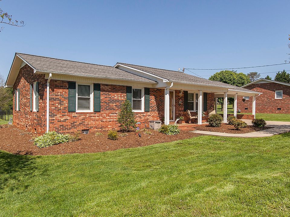 1st image of 147 Devon Ln