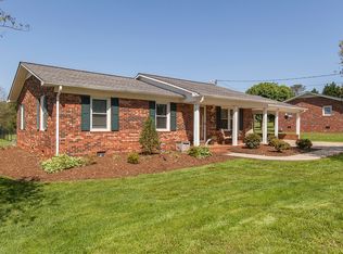 147 Devon Ln, Statesville, NC 28625