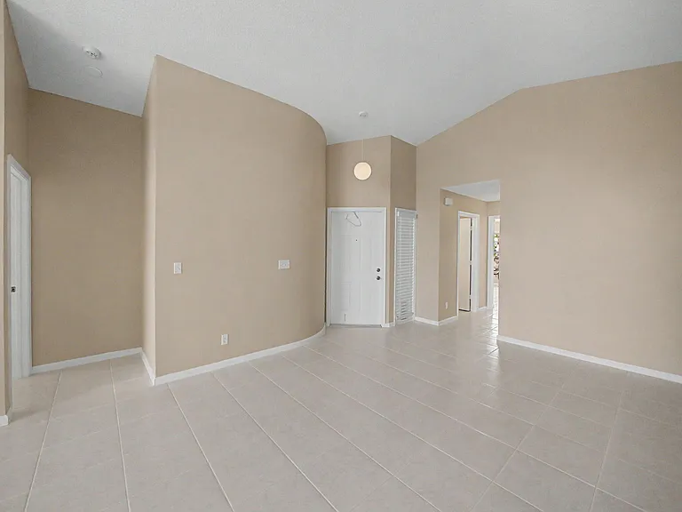 7218 Michigan Isle Rd — Photo 4
