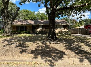 2511 Dover Dr, Sherman, TX 75092
