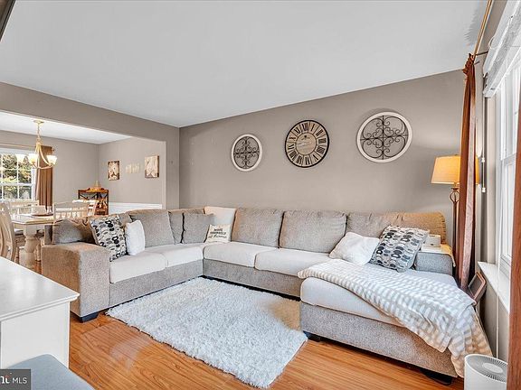 3rd image of 20 Longhurst Rd