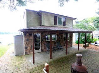 7280 Walnut Hill Rd, Manitou Beach, MI 49253
