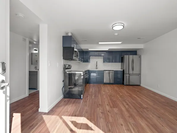 411 124th St S #A, Tacoma, WA 98444