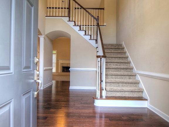2 Story Foyer 