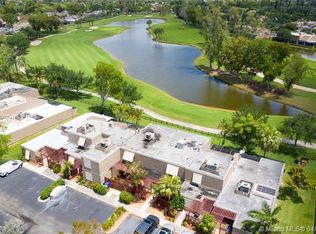 1081 W Fairway Rd #1081, Pembroke Pines, FL 33026