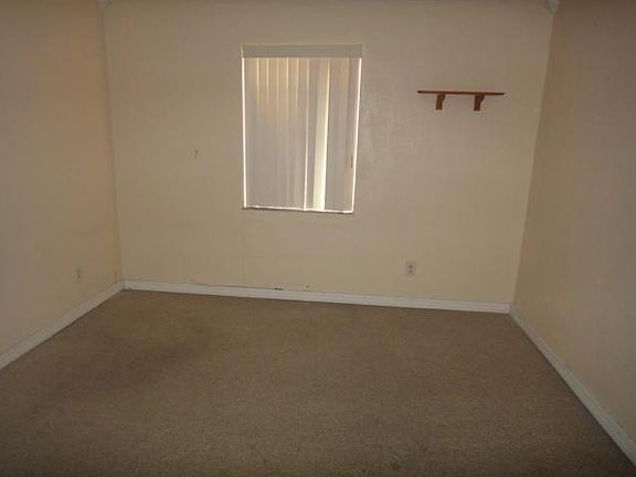 4th image of 8701 SW 141st St APT L2