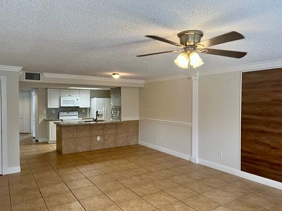 2nd image of 2721 N Poinciana Blvd APT 161