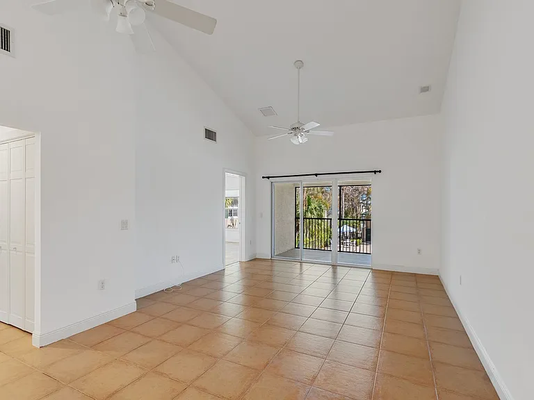 4350 Doubles Alley Dr #203 — Photo 5