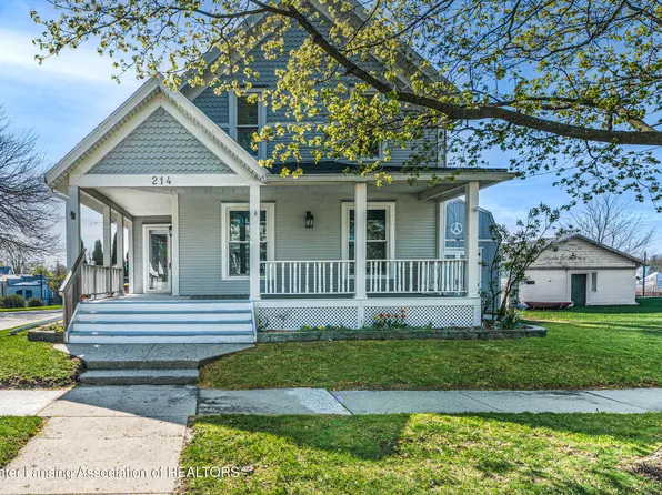 214 Madison St, Grand Ledge, MI 48837