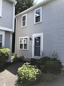 523 Washington St APT A4, Pembroke, MA, 02359