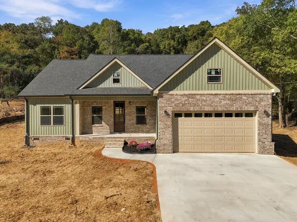 1739 Thomas Rd NW, Dalton, GA 30721