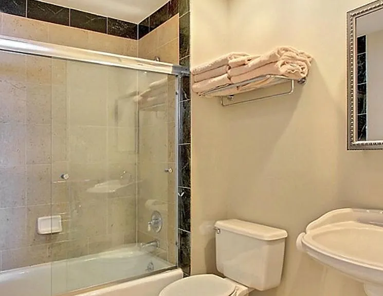 1210 Lakeview Blvd E #102 — Photo 11