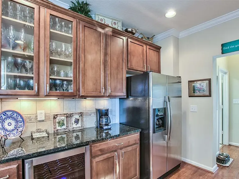 3950 Shumard Oak Blvd — Photo 8