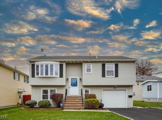 807 Willis Pl, Roselle Park, NJ 07204