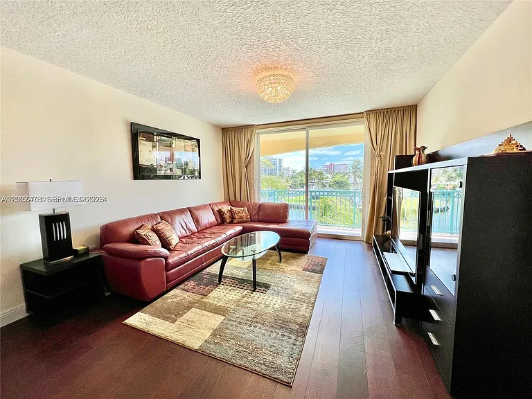 201 S Golden Isles Dr #306 — Photo 20