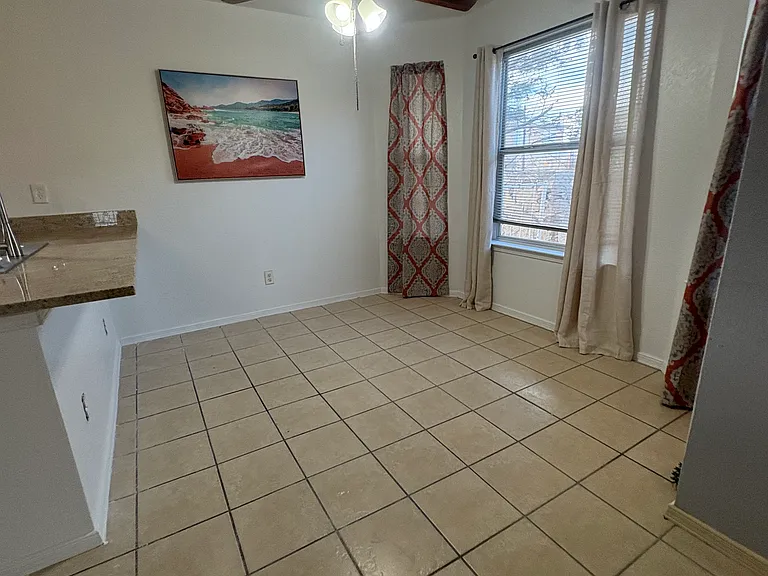 14724 Calhoun Dr — Photo 17