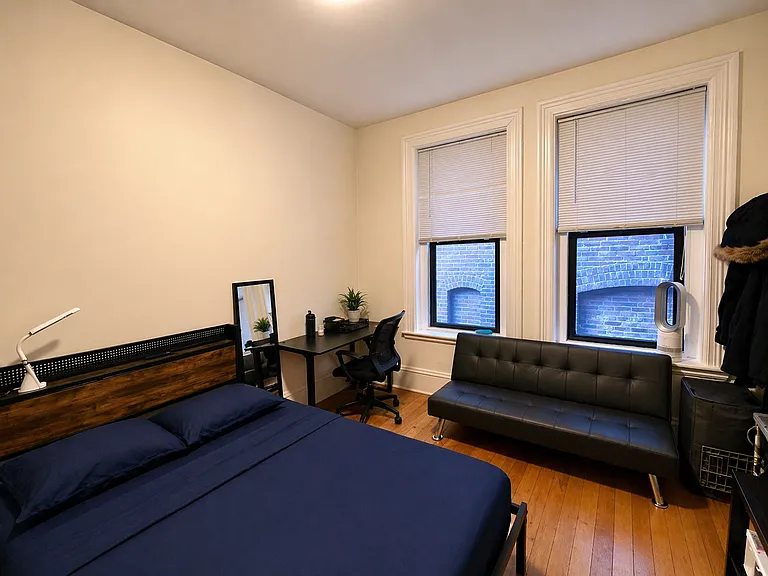 209 Washington St #4 — Photo 11
