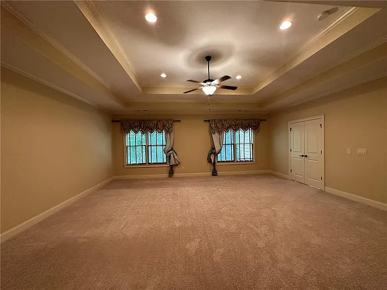510 Lake Medlock Dr — Photo 34