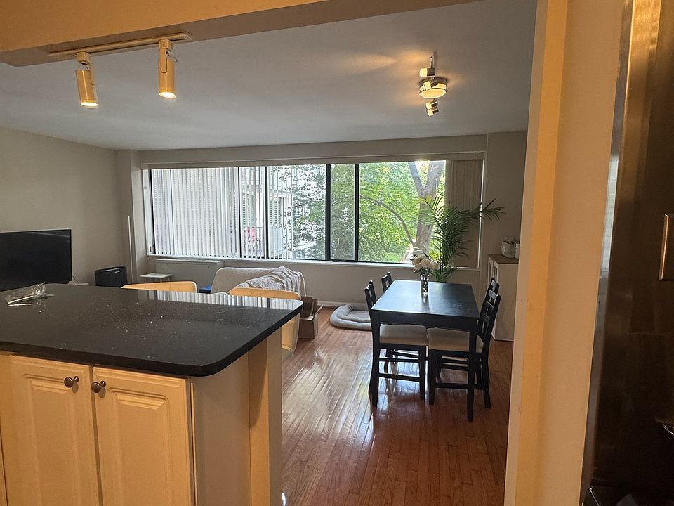 Kitchen/Living/Dining