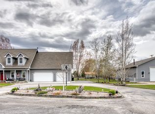 375 Whispering Willow Way, Corvallis, MT 59828