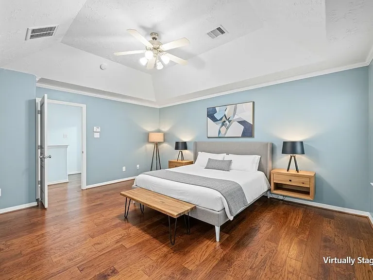 3410 Skyline Village Dr — Photo 35