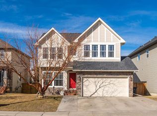 125 S Seagreen Mnr, Chestermere, AB T1X 0E7