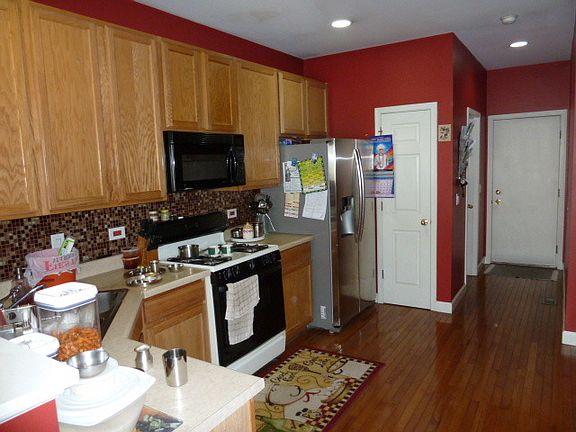 5th image of 325 Southwicke Dr