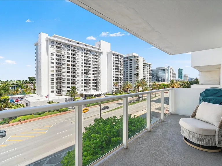 5701 Collins Ave #503 — Photo 39
