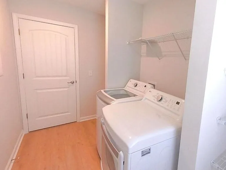 44 Jazz Dr — Photo 31