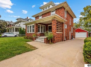 1316 S 33rd St, Omaha, NE 68105