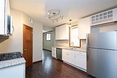 3rd image of 2113 27th Ave S #10772205