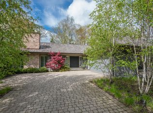 801 Roslyn Ter, Evanston, IL 60201