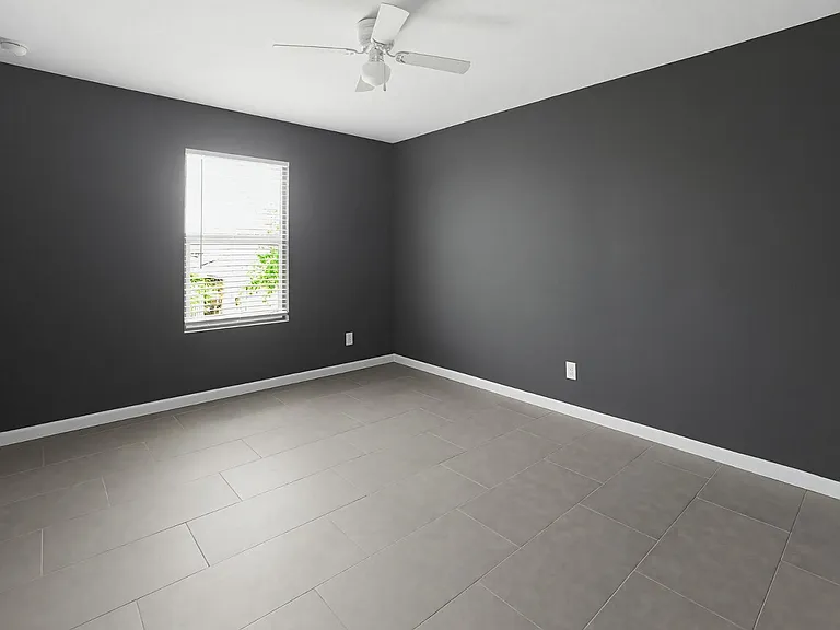 6815 W Encinas Ln — Photo 10