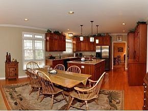 3rd image of 2418 E Goldin Dr