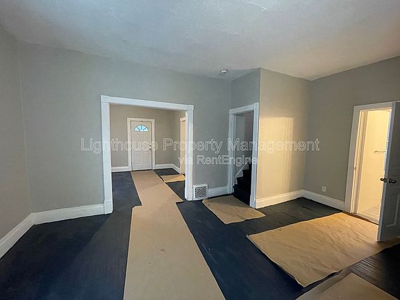 2nd image of 1702 Reed St