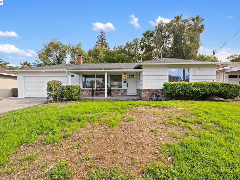 1st image of 2136 Holbrook Dr