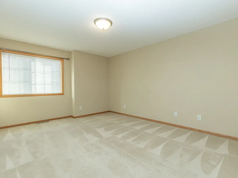 17324 River Birch Ln S — Photo 7