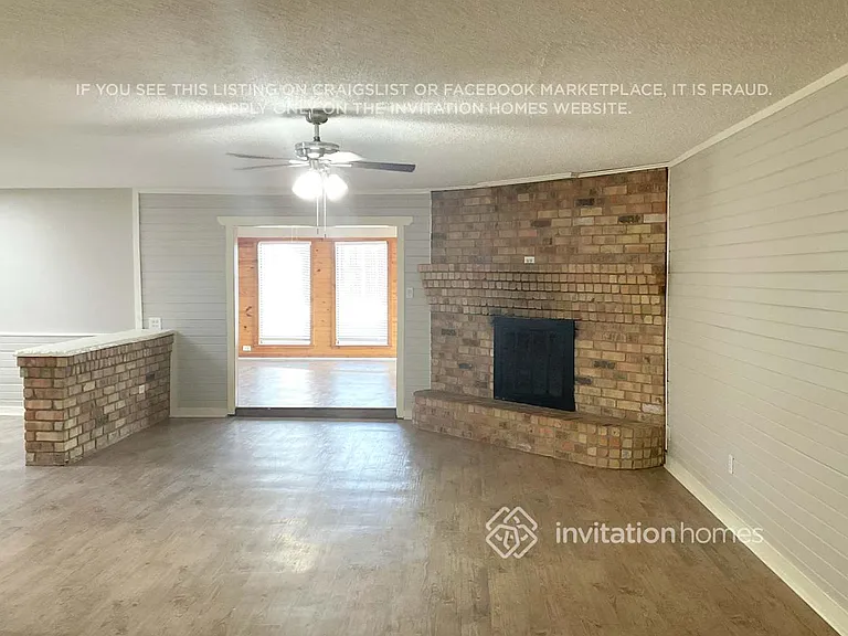 3212 Glenmont Dr — Photo 2