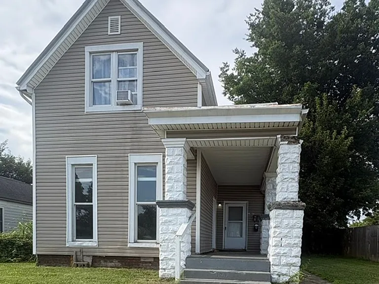 1407 Fountain Ave — Photo 1