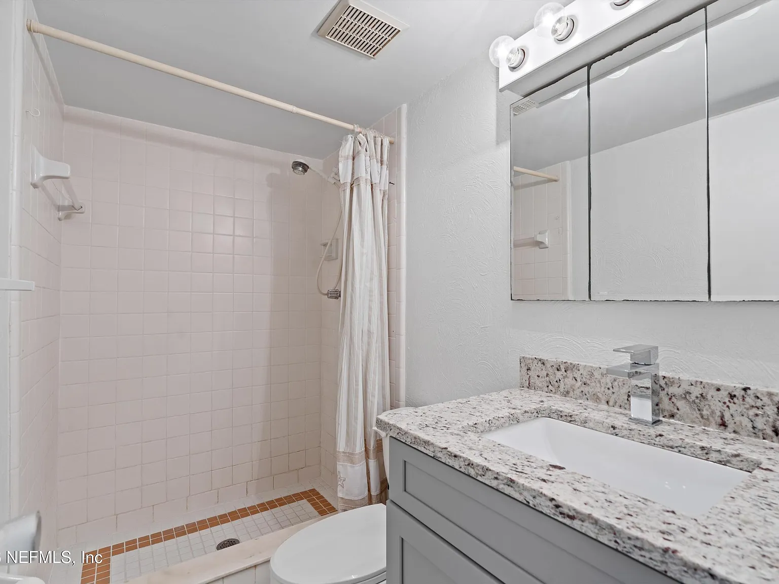 11 Dondanville Rd — Photo 4